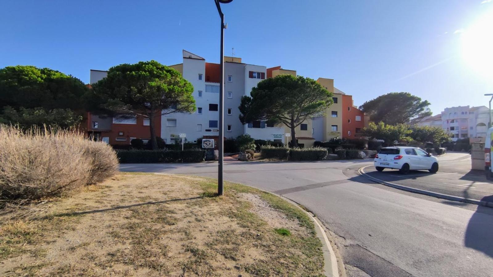 Studio Avec Vue Sublime Sur L'Etang Et Les Montagnes Catalanes Le Barcares Exterior photo